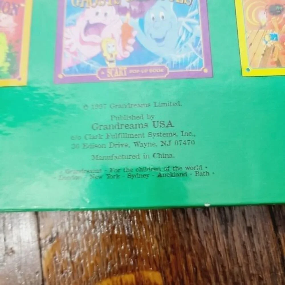 Vintage 90s 1997 Grandreams USA Scary Halloween Pop Up Book